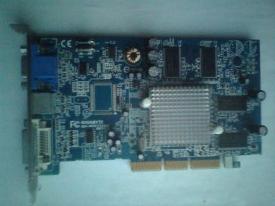 Лот: 8758807. Фото: 1. gigabyte gv-r925128d. Видеокарты