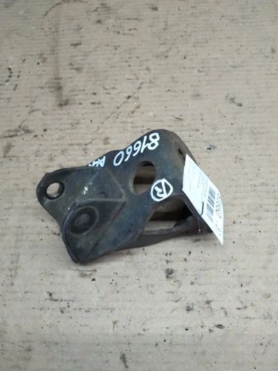 Лот: 21402902. Фото: 1. кронштейн Toyota RAV4 ACA31. Двигатель и элементы двигателя