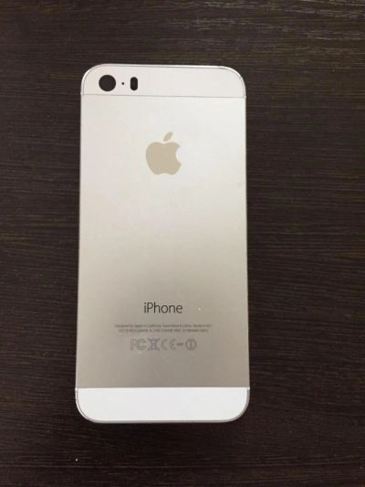 Лот: 11407450. Фото: 1. Корпус iPhone 5s б/у белый. Корпуса, клавиатуры, кнопки