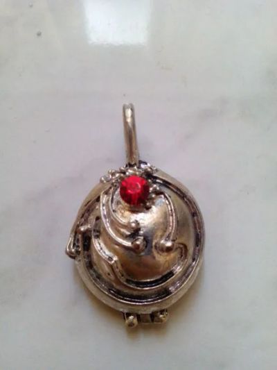 Лот: 6917560. Фото: 1. кулон Елены "Дневники Вампира". Кулоны, подвески