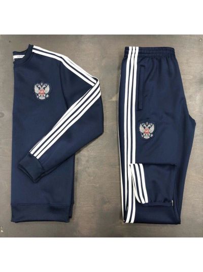 Лот: 16768238. Фото: 1. Спортивный костюм adidas. Спортивные костюмы