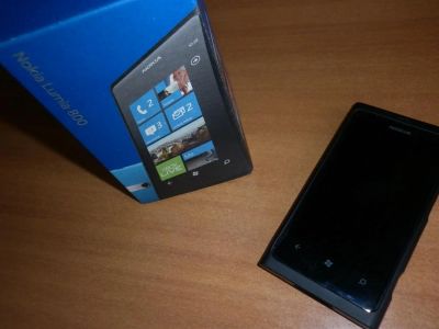 Лот: 3251040. Фото: 1. Nokia Lumia 800 (полный комплект... Смартфоны