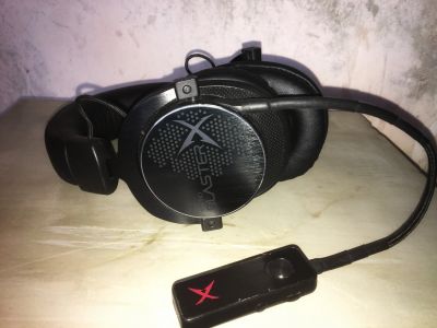 Лот: 11709973. Фото: 1. Наушники Creative Sound BlasterX... Наушники, гарнитуры