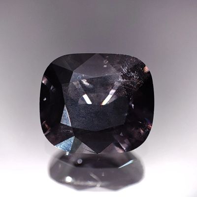 Лот: 21543431. Фото: 1. 3.69 ct. Грозовая Шпинель кушон... Драгоценные и поделочные камни