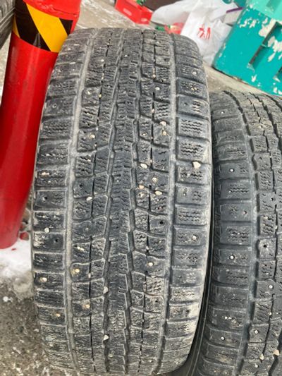 Лот: 19837852. Фото: 1. Зимняя резина Dunlop. Шины
