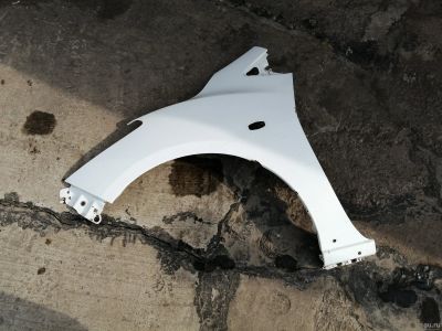 Лот: 17560289. Фото: 1. Крыло Mazda Demio De3fs переднее... Кузов