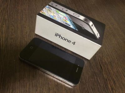 Лот: 8169347. Фото: 1. iPhone 4 ищет нового хозяина!. Смартфоны