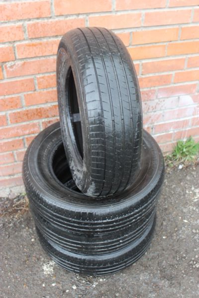 Лот: 25337562. Фото: 1. Шины летние Dunlop 185 70 14... Шины
