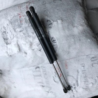 Лот: 17147451. Фото: 1. Газовые упоры багажника ваз 2121... Багажники, боксы, фаркопы