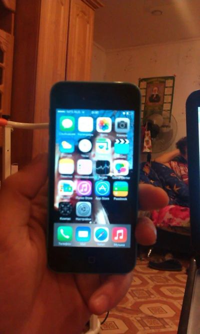 Лот: 4084905. Фото: 1. apple 5c 16 gig состояние нормальное... Смартфоны