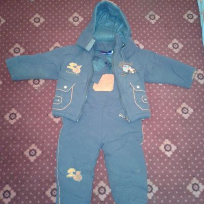 Лот: 6975496. Фото: 1. Куртка с комбезиком на мальчика. Верхняя одежда