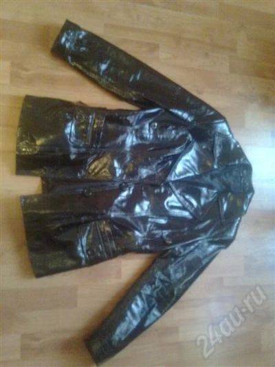 Лот: 543508. Фото: 1. куртка новая800,кожа\лак. Верхняя одежда