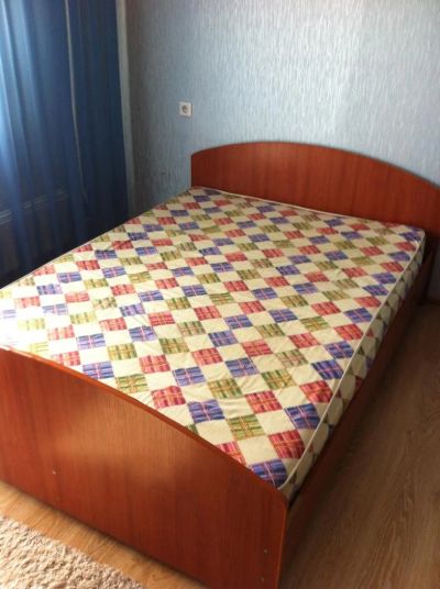 Лот: 4238679. Фото: 1. Кровать 140*200 с матрасом. Кровати
