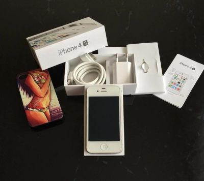 Лот: 6201993. Фото: 1. iphone 4S 8GB White. Смартфоны