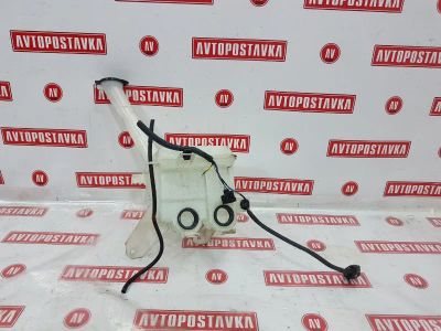 Лот: 20899413. Фото: 1. Бачок омывателя Toyota Ractis... Двигатель и элементы двигателя