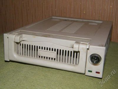 Лот: 209944. Фото: 1. Корзинка Mobile-Rac для IDE HDD. Другое (компьютеры, оргтехника, канцтовары)