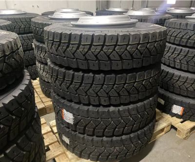 Лот: 19578663. Фото: 1. Шины в сборе с диском Roadshine... Шины на дисках