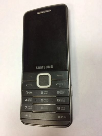 Лот: 8689147. Фото: 1. Сотовый телефон Samsung GT-S5610. Кнопочные мобильные телефоны