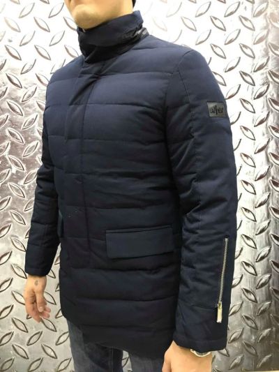 Лот: 10457612. Фото: 1. пуховик Armani синий. Верхняя одежда