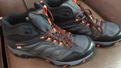 Лот: 13901315. Фото: 1. Утепленные ботинки от Merrell... Кеды, кроссовки, слипоны