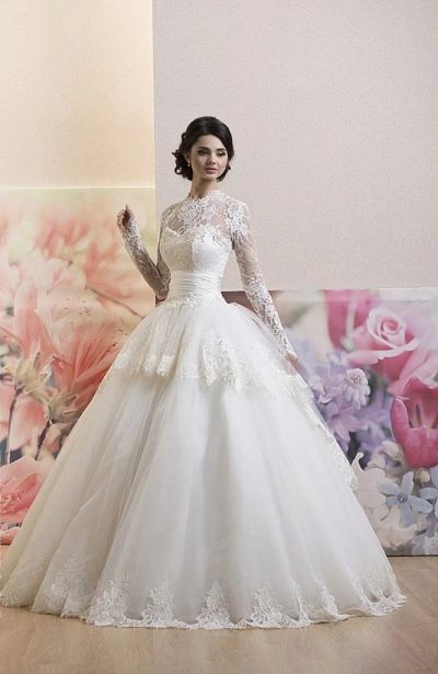 Лот: 4615234. Фото: 1. Свадебное платье (новое) р 46-48... Другое (свадебная мода)