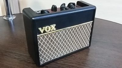 Лот: 8301860. Фото: 1. Гитарный мини-усилитель Vox AC1... Гитарные эффекты и комбоусилители