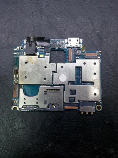 Лот: 9983366. Фото: 1. Нерабочая плата Fly IQ4406. Микросхемы и платы