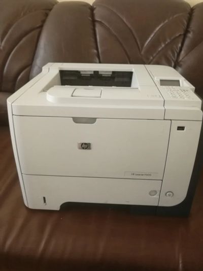 Лот: 20370309. Фото: 1. Принтер hp p3015. Картриджи, расходные материалы