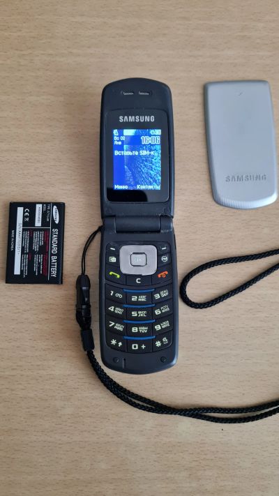 Лот: 18858859. Фото: 1. Телефон Samsung б/у. Кнопочные мобильные телефоны