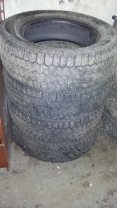 Лот: 6173087. Фото: 1. Продам шины зимние б/у. Шины