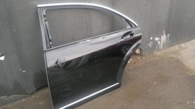 Лот: 4344835. Фото: 1. Задняя левая дверь Mercedes-Benz... Кузов