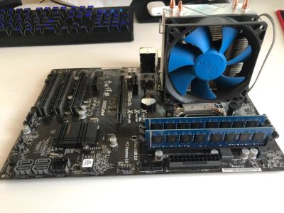 Лот: 16622647. Фото: 1. Материнская плата ASRock bf85iCafe4... Комплекты запчастей