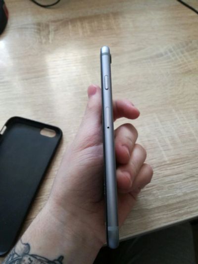 Лот: 9388797. Фото: 1. iphone 6 16gb. Смартфоны