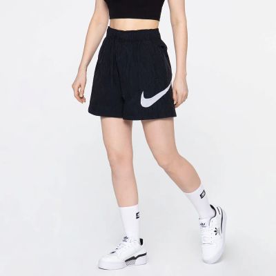 Лот: 22730229. Фото: 1. Женские шорты Nike Sportswear... Шорты