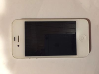 Лот: 8535817. Фото: 1. iPhone 4s 32 Гб белый оригинал. Смартфоны