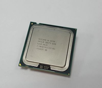 Лот: 15300359. Фото: 1. Процессор Intel Core 2 Quad Q8300... Процессоры