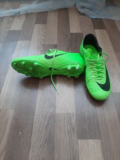 Лот: 18772287. Фото: 1. Бутсы Nike Mercurial. Другое (обмундирование и экипировка)