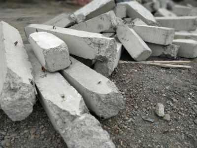 Лот: 16435130. Фото: 1. Обрезки свай 350х350 длина от... ЖБИ