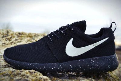 Лот: 7443546. Фото: 1. Nike Roshe Run. Кеды, кроссовки, слипоны