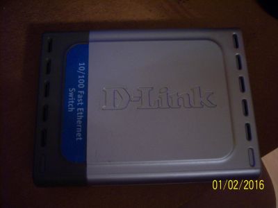 Лот: 6850944. Фото: 1. D-Link DES-1005D или обмен. Маршрутизаторы (роутеры)