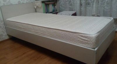 Лот: 8896297. Фото: 1. Односпальная кровать - Белёный... Кровати