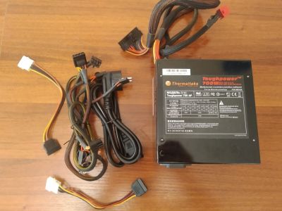 Лот: 19846418. Фото: 1. БП Termaltake Toughpower 700w... Корпуса, блоки питания