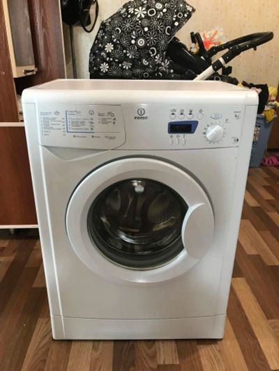 Лот: 9815419. Фото: 1. Indesit Wisxe 10 (CSI). Стиральные машины
