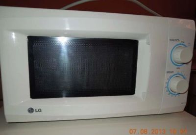 Лот: 3140158. Фото: 1. Микроволновка LG С РУБЛЯ !!!отдам... Микроволновки, мини-печи