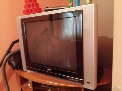 Лот: 8173675. Фото: 1. LG RT-29FB90RB c тумбой. Телевизоры