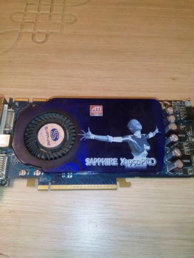 Лот: 15075756. Фото: 1. Видеокарта Ati radeon sapphire... Видеокарты
