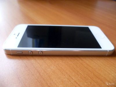 Лот: 6748705. Фото: 1. Iphone 5, белый, 16gb (На запчасти... Смартфоны