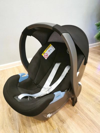 Лот: 15186114. Фото: 1. Автолюлька cybex Aton Basic. Детские автокресла