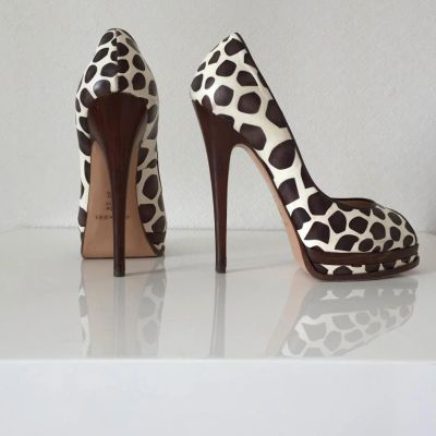 Лот: 8022917. Фото: 1. туфли Casadei / р 38. Туфли