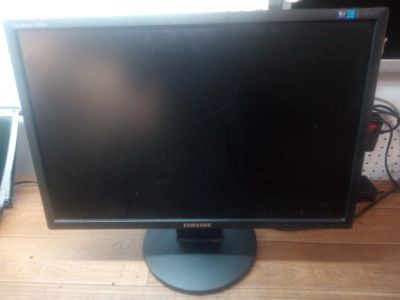Лот: 14984458. Фото: 1. Монитор Samsung 2243nw. ЖК-мониторы